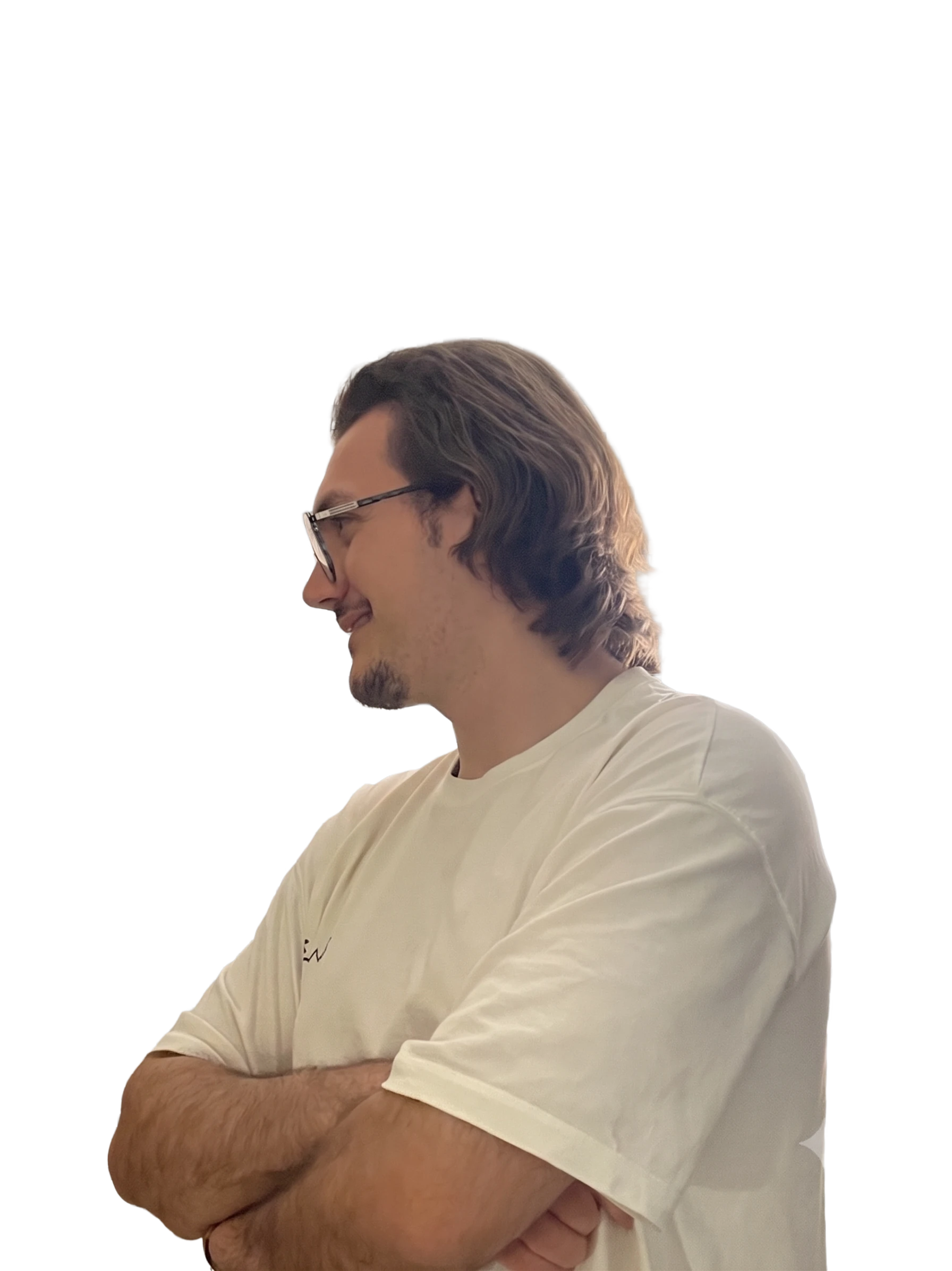 Nijat Hummatović in profile, arms crossed